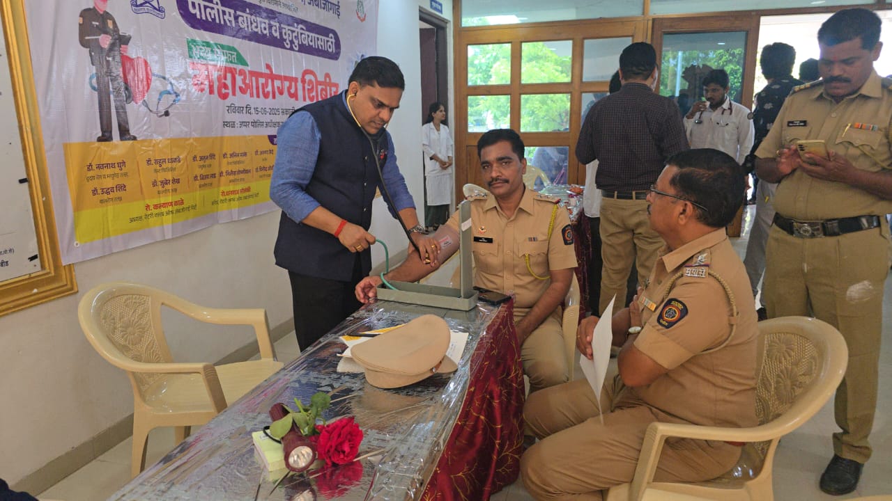 अंबाजोगाईत आयएमएच्या वतीने 240 पोलीस बांधव व त्यांच्या कुटुंबीयांची केली आरोग्य तपासणी