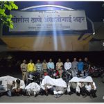 अंबाजोगाई शहर पोलिसांची जुगार अड्डयावर धाड 3 लाख 79 हजार रुपयांचा ऐवज जप्त 