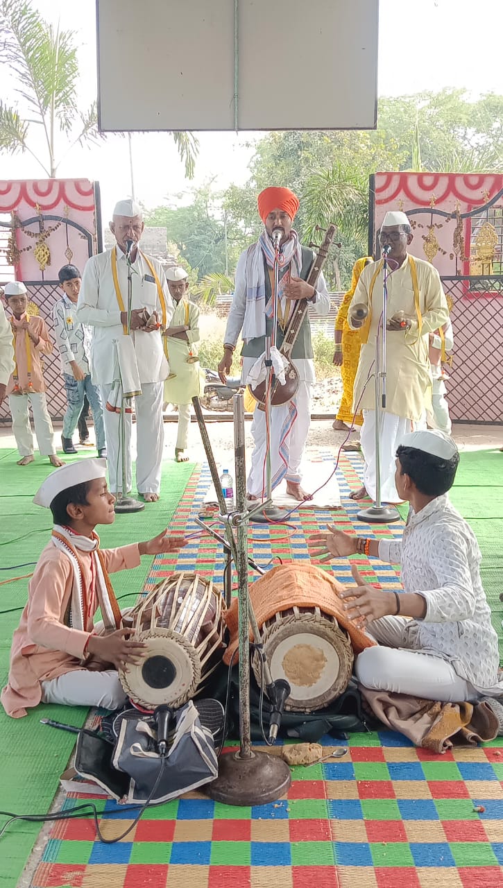 *आई वडीलांची मनोभावे सेवा कराल तर आपल्याला भगवंताकडे जायची गरज पडणार नाही*      ह.भ.प. जगदीश महाराज सोनवणे 